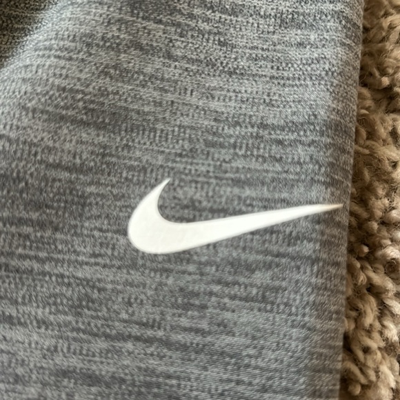 Nike grey dry fit leggings - Picture 2 of 4